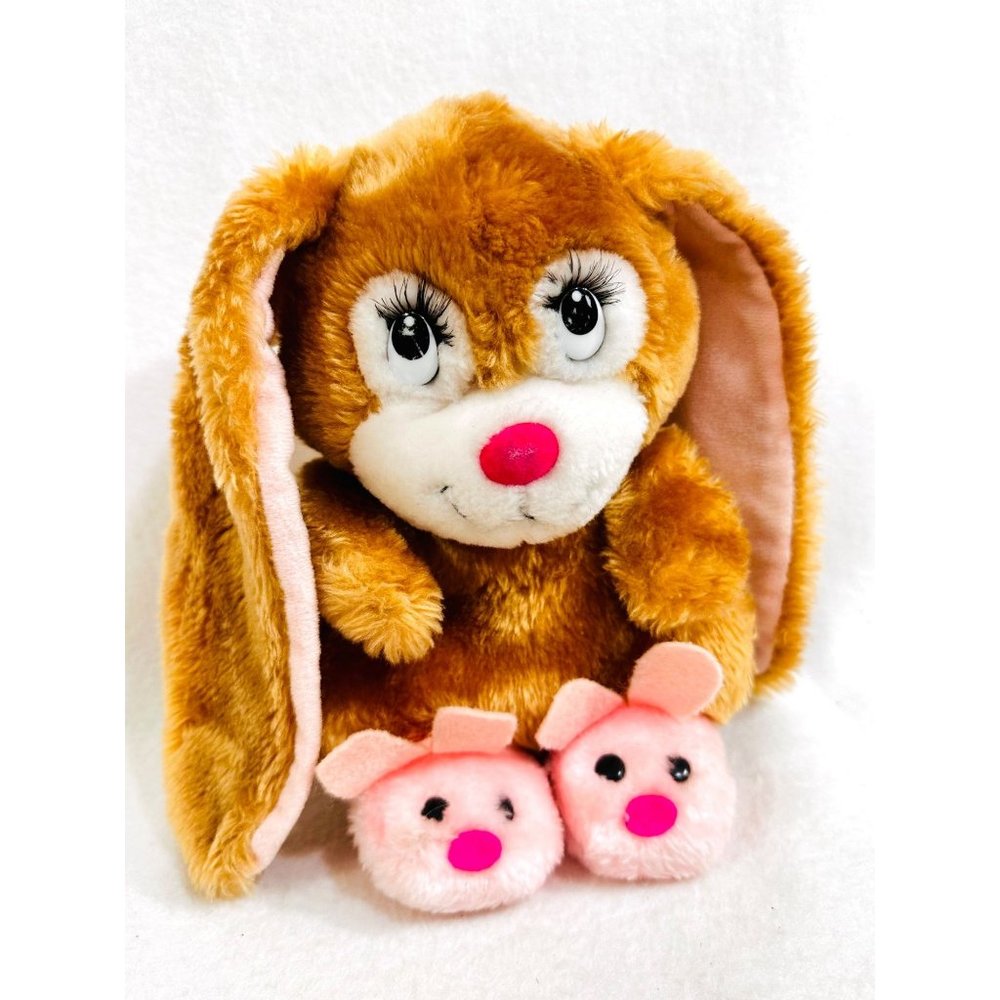 Vintage Russ "Tootsie" Bunny Rabbit w/Bunny Slippers.